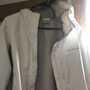 Columbia women’s XL lightweight/windbreaker jacket